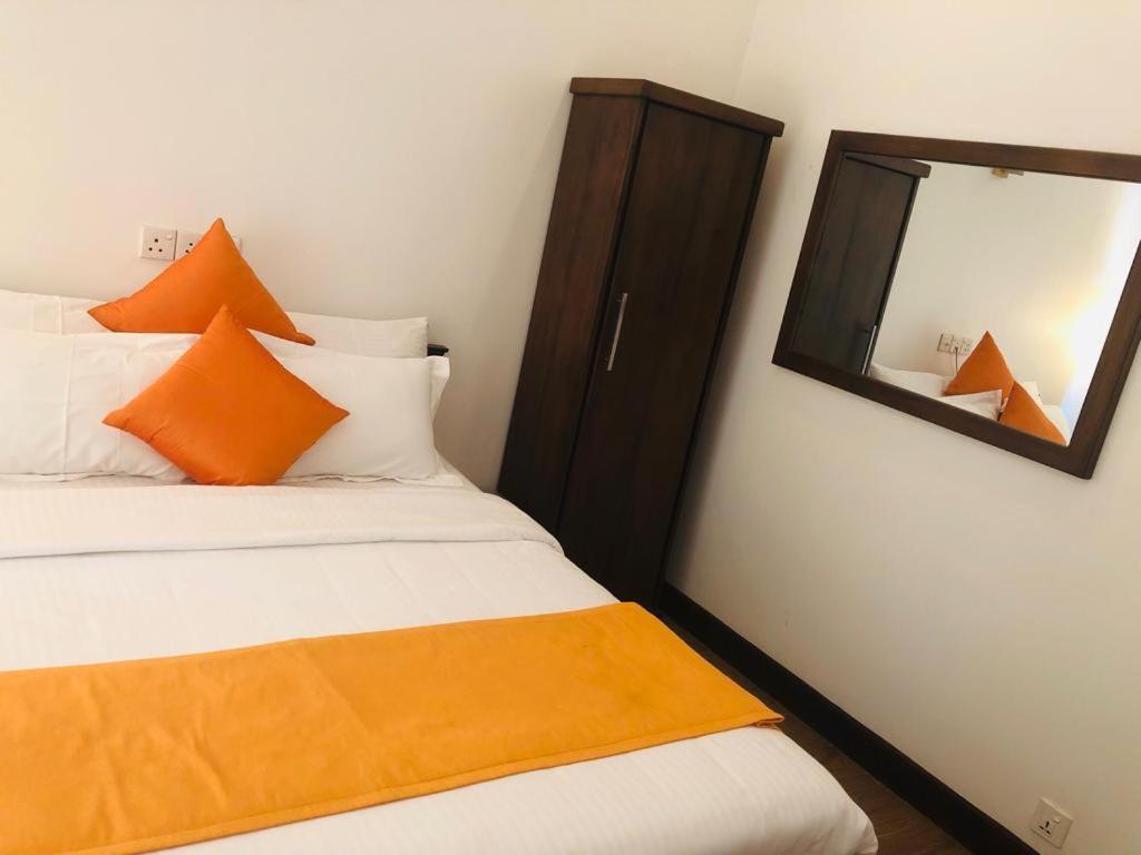 Andora Nuwara Eliya Hotel Exterior photo